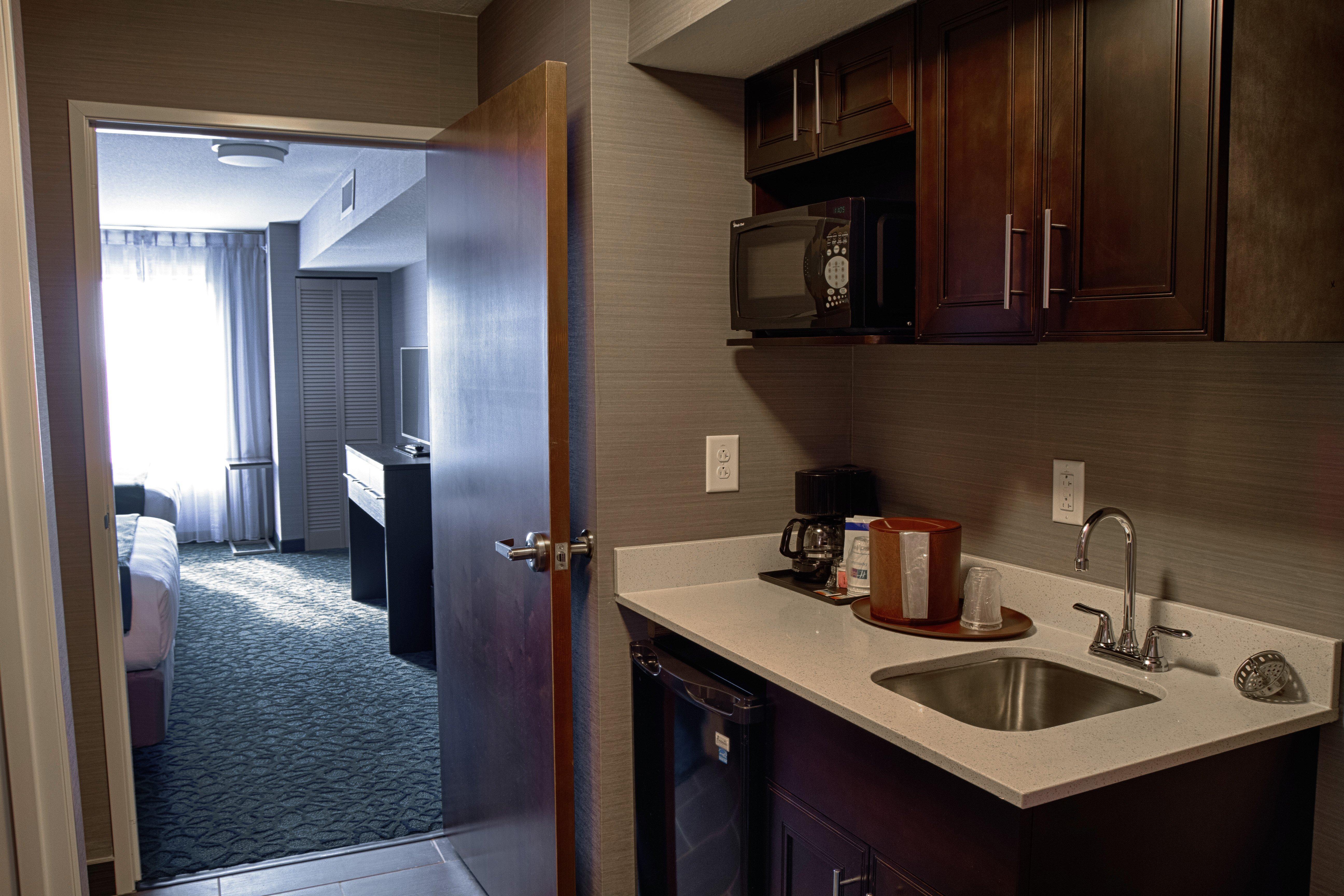 Holiday Inn Express Sidney By Ihg Exteriör bild