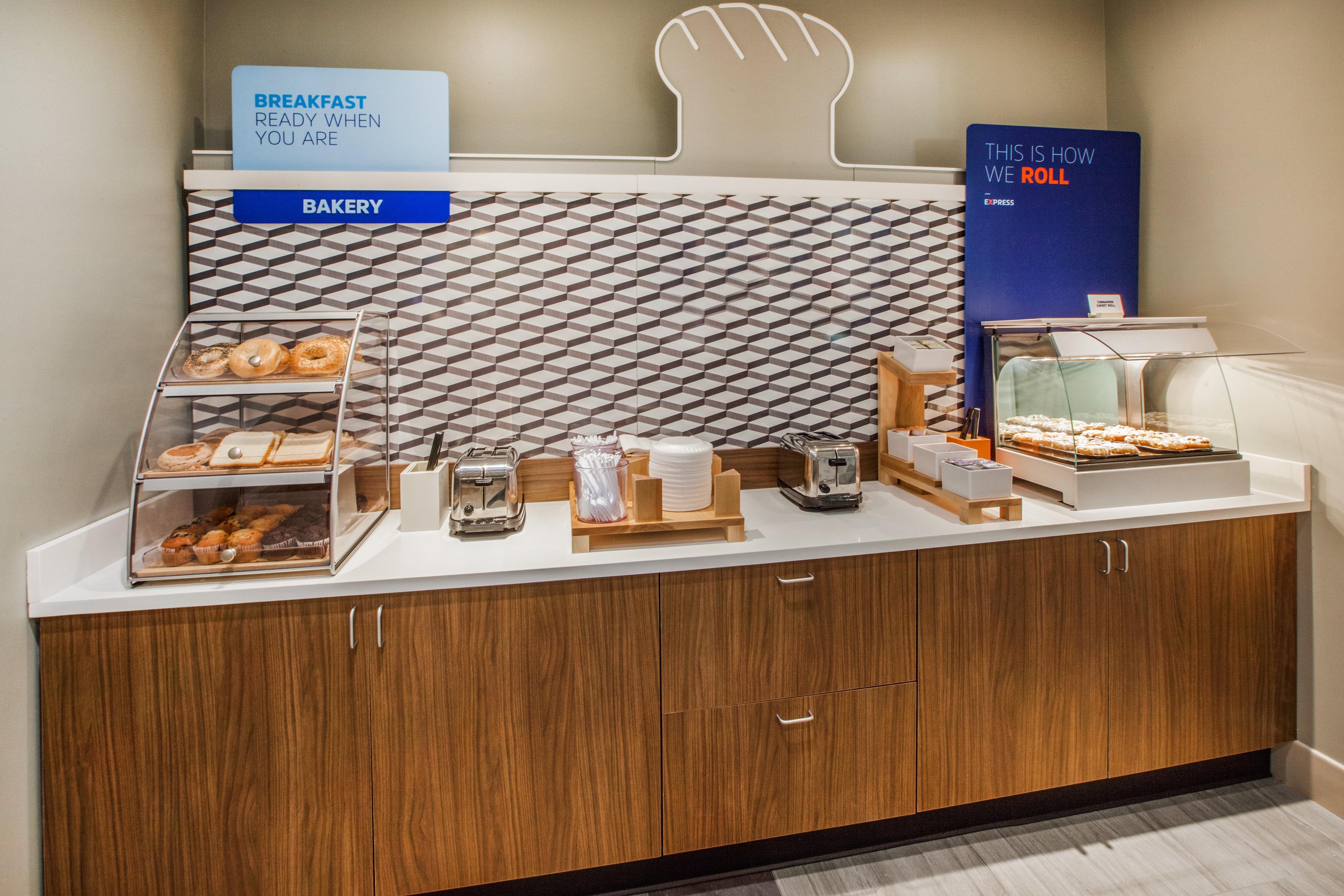 Holiday Inn Express Sidney By Ihg Exteriör bild